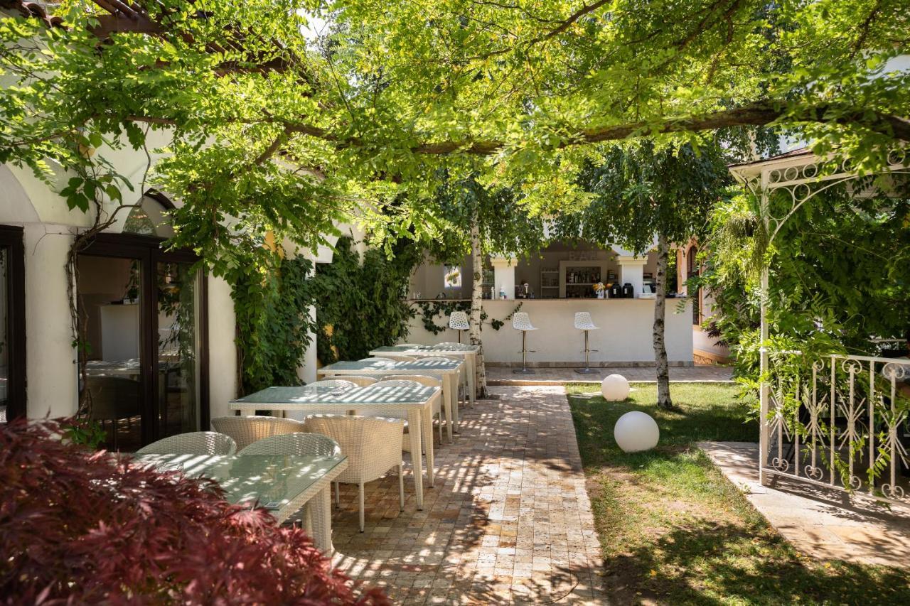 Villa Pontica Navodari Luaran gambar